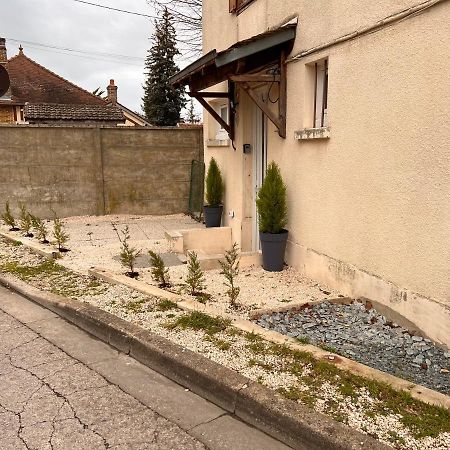Апартаменты T2 Cosy / Quartier Calme / Magasins D'Usine A Proximite Saint-Julien-les-Villas Экстерьер фото