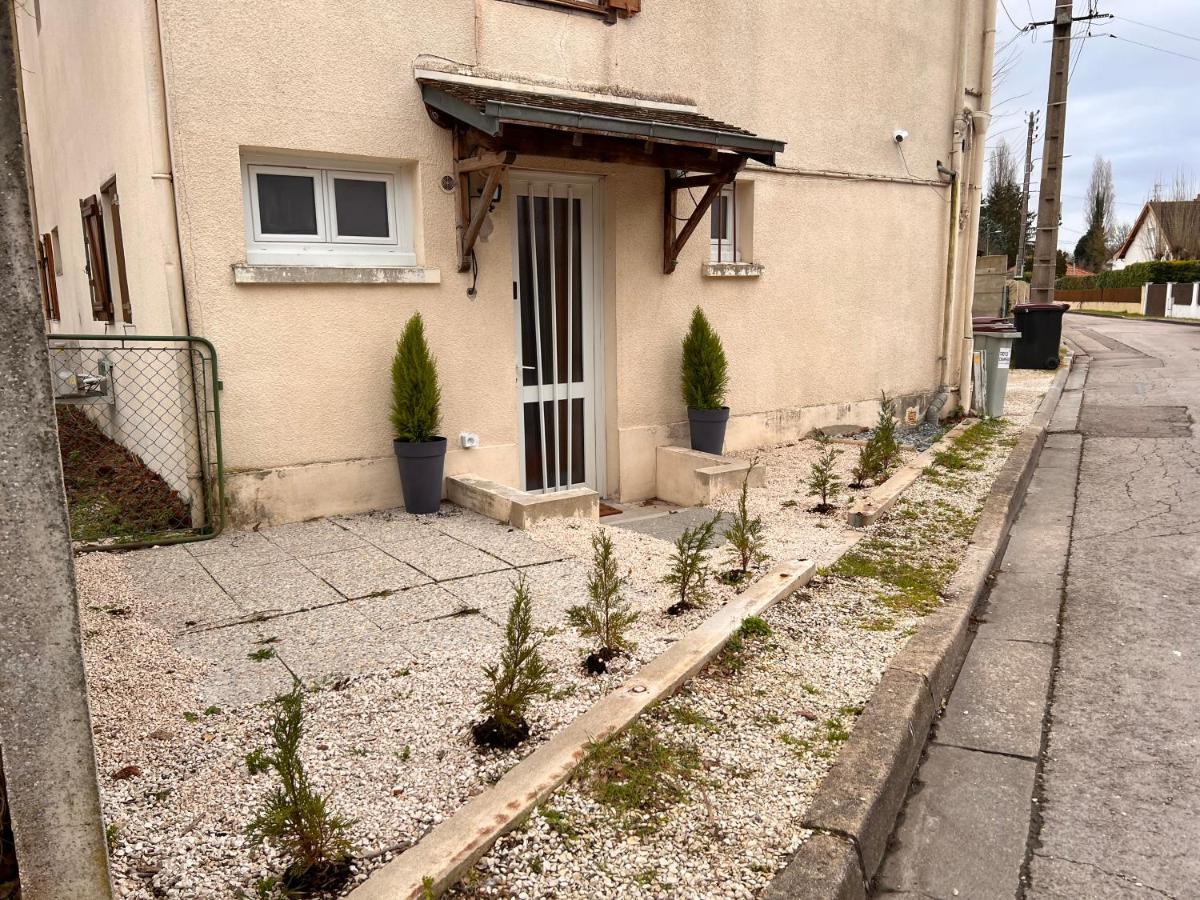 Апартаменты T2 Cosy / Quartier Calme / Magasins D'Usine A Proximite Saint-Julien-les-Villas Экстерьер фото